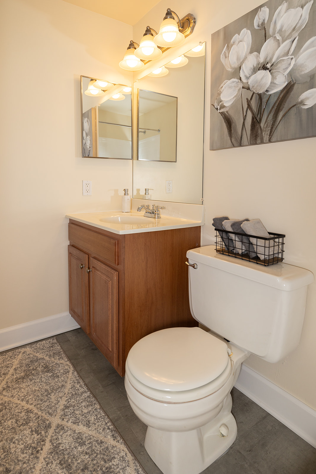 Walnut Grove Townhomes* Image 16